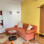 Apartments Molo Mare